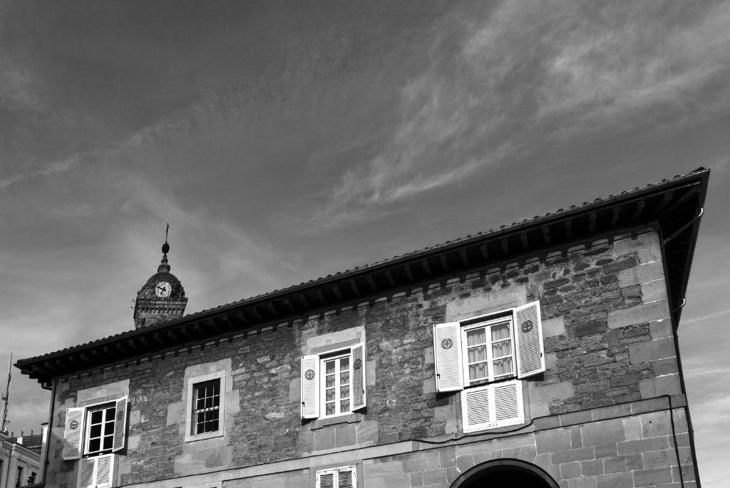La Casa De Los Arquillos Vitoria-Gasteiz Exteriör bild
